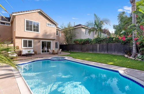 Aliso Viejo House | Stunning 4-Bedroom Pool House in lovely Aliso Viejo close to beach-
