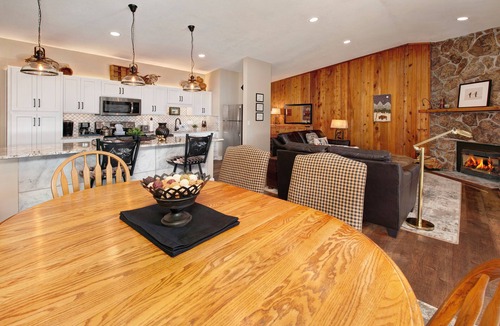 Dillon Condo | Stunning Direct Lake Dillon Views from this Top Floor Condo