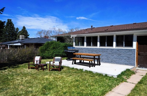 Southeast House | Stunning Family Home in South Denver!