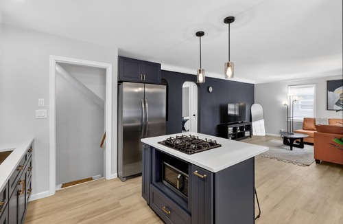Parma House | Stunning Home 15 Min to Downtown & Airport