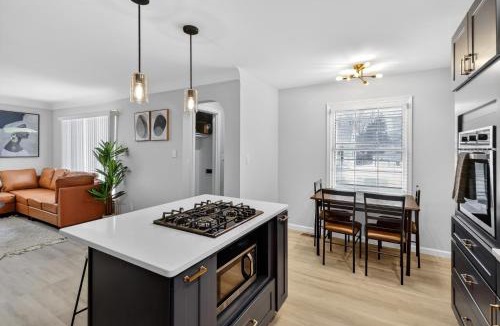 Parma Apartment | Stunning Home 15 Min to Downtown & Airport