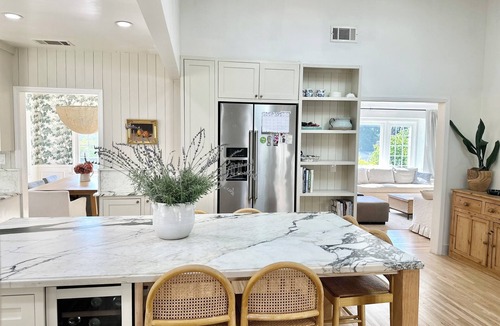 Studio City House | Stunning LA designer’s house with pool, unbeatable location - walkable!