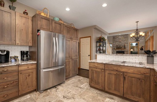 Pole Creek Meadows House | Stunning Mountain Retreat W/Views|Private Hot Tub