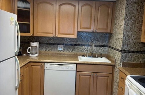 Ocean Breeze Estates Condo | Stunning Pool & Ocean View 2/2 Ormond Beach Condominium