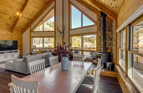 Purgatory Cabin | Stunning San Juan Mtn Views: Cabin Near Skiing!