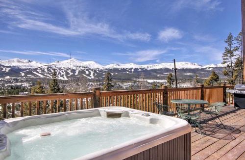 Huron Heights House | Stunning Ski Cabin with Hot Tub Ideal for Large Groups in Breckenridge, Colorado