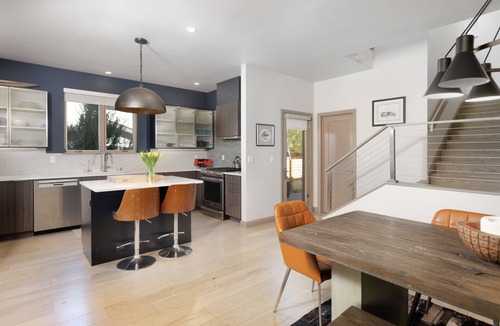 Basalt House | Stunning Southside Duplex available for Winter Season!