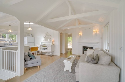 Ventura Cottage | Stunning Ventura Cottage w/Deck + Ocean View!