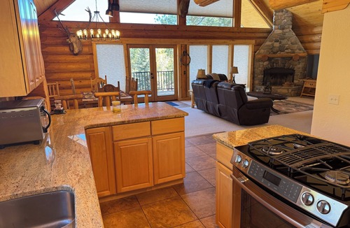 Twin Creek Village House | Stunning Views, Serene Mountain Lodge, Pagosa Springs, WiFi