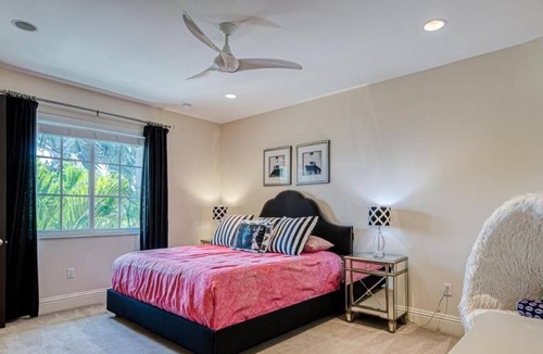 Pompano Isles House | Stunning Waterfront Paradise Home in Pompano Beach