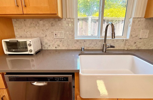 Cupertino House | Stylish 2-Bedroom ADU in Heart of Silicon Valley with AC