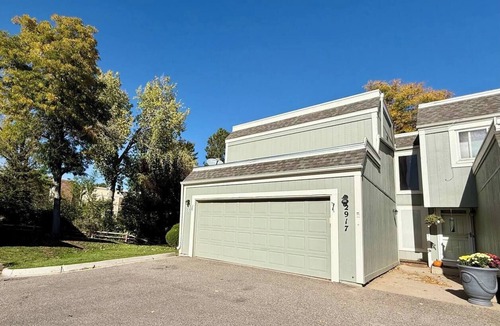 Dam East - West House | Stylish 3 BR/3 BA Townhome | Pool, Hot Tub, Tennis