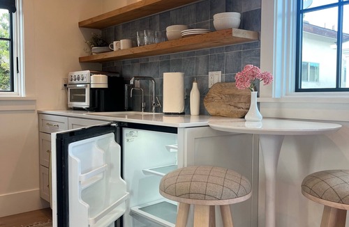 Tree Section House | Stylish & Bright Beach Oasis! Newly built, private suite, 7 blocks to the beach!