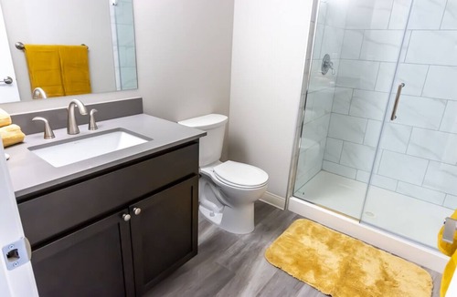 Gateway District Apartment | Stylish Chic Downtown Apartment