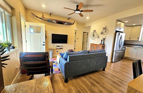 North Alameda Apartment | Stylish Lakewood 2 bed w/West Facing Balcony