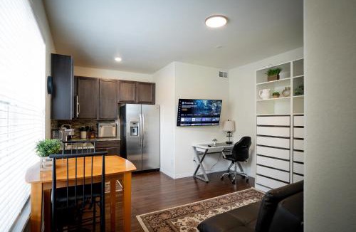 Parker House | Stylish Retreat in Parker Near Hwy, Parks & Dining