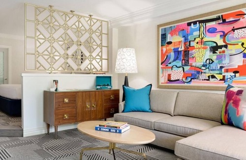 Tri-West House | Stylish Skydeck, Kitchen & Balcony, FIDO Friendly! Nearby The Sunset Strip!