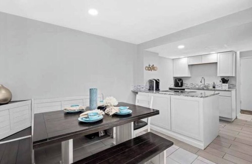 Dam East - West House | Stylish Townhome - Pond/Pool/Hot Tub/Tennis
