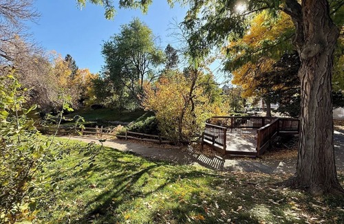 Dam East - West House | Stylish Townhome - Pond/Pool/Hot Tub/Tennis