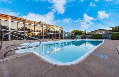 Canon City Hotel | Suburban Studios Canon City