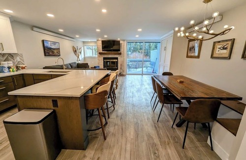 Mountain House Condo | Summer Mountain Escape | Balcony & Scenic Views