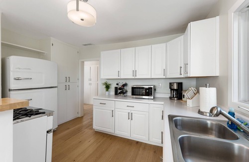 Santa Barbara House | Summerland SeaSpa Retreat | The Chosen Collection