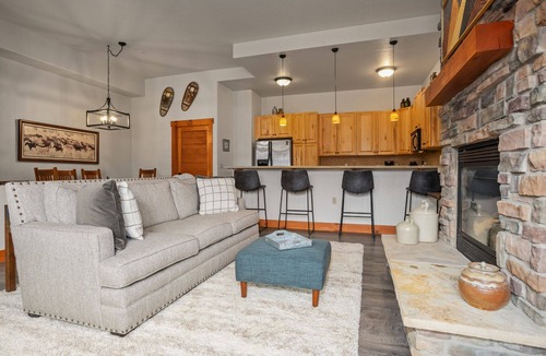 Steamboat Springs Condo | Sundance Creek 103 - Walk to Dining & Shops, Garage, W/D, Hot Tub