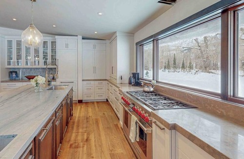 Steamboat Springs House | Sunlit Lodge on the Elk River with Water Access & Firepit - Great for Fishing
