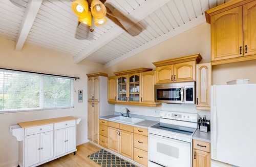 West Mesa House | Sunlit & serene beach house with great views - near ocean, park, dining, & shops