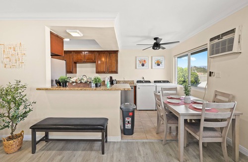 Alhambra Apartment | Sunny & Cheerful Near I-10 ~ Queen Beds ~ Parking