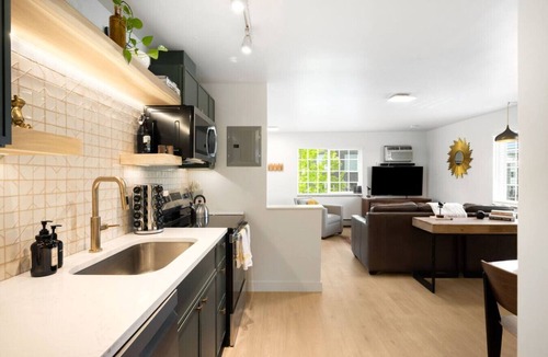 Englewood Apartment | Sunny Corner Apt | Mtn Glimpse, Pets, Walkable!