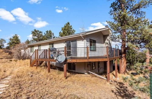 Carriage Hills House | Sunrise Hideaway w/Hot tub! 21-RES0227