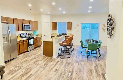 Fernley House | Sunset Haven-20 Min to USA Pkwy|Pets OK,9 Beds