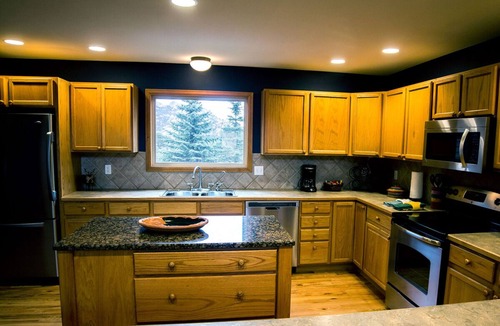 Estes Park House | Sunset Ridge Condo Virginia Home – Luxurious 3 Bedroom, 2 Bath