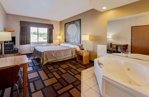 Uniontown Hotel | Super 8 by Wyndham Akron S/Green/Uniontown OH