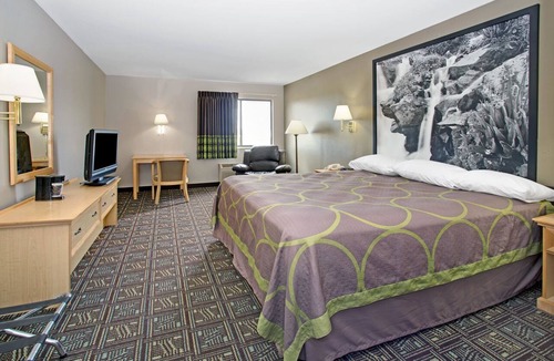 Fort Collins Hotel | Super 8 by Wyndham Fort Collins