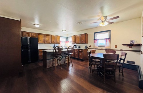 Walden House | Superb 2-bedroom house in adorable Walden for your getaway