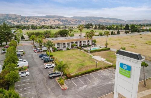 Morgan Hill Hotel | SureStay by Best Western Morgan Hill