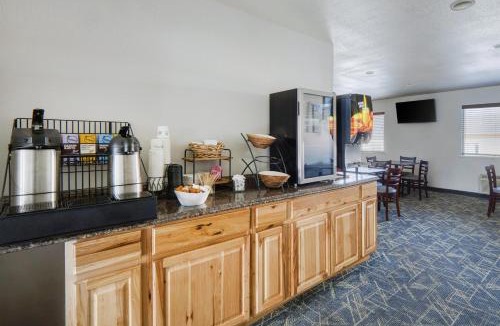 Montrose Hotel | SureStay Plus by Best Western Montrose