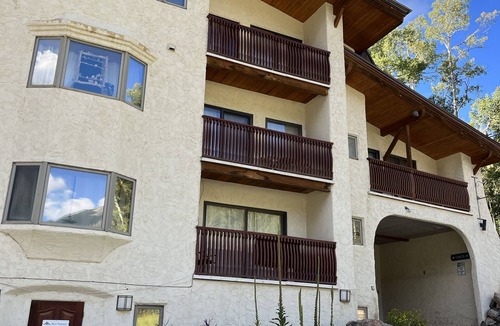 Taos Ski Valley Condo | Sweet, Comfortable and Close to the Lift