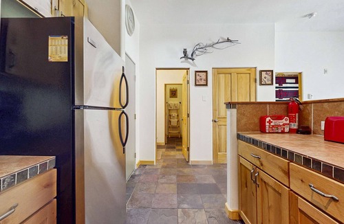Taos Ski Valley Condo | Sweet Retreat - Ski Valley Condo, Gym, Game Room