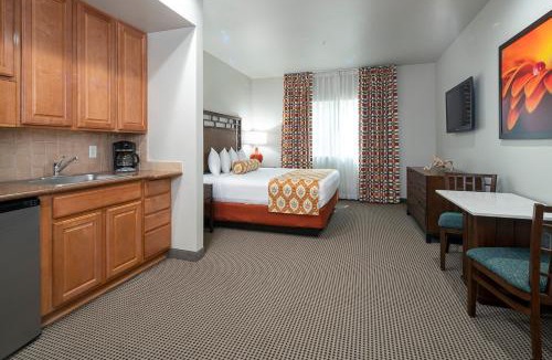 Las Vegas Resort | Tahiti All-Suite Resort
