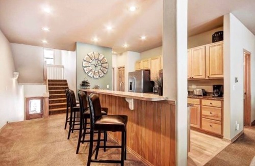 Peak 8 Ski Chalet | Tall Pines Superchair Townhome Ski In/Out Private Hot Tub