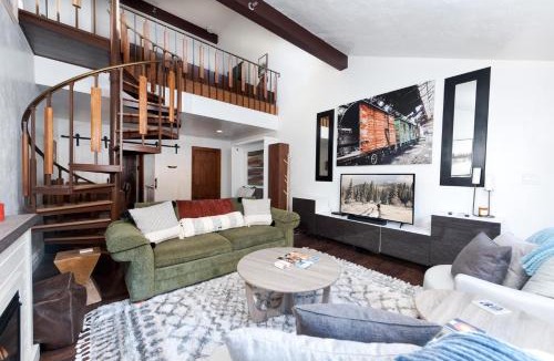Purgatory House | Tamarron Lodge Loft 206 - Iron Horse Hideaway - Durango CO