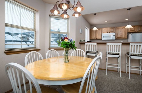 Frisco Condo | Tarn Landing Condo: Access To All Summit Resorts