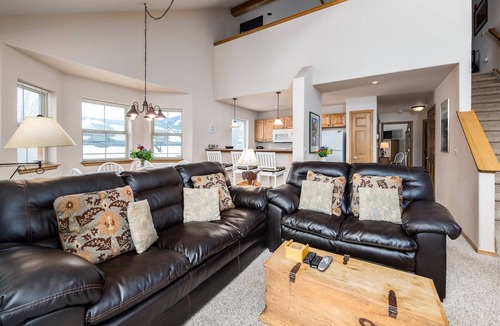 Frisco Condo | Tarn Landing Condo: Access To All Summit Resorts