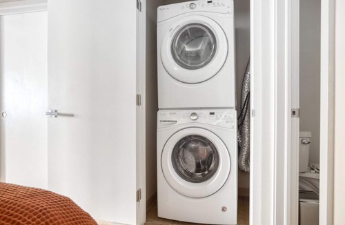 LoDo Apartment | Tasteful LoDo 1BR w/ W/D, Pool & Gym, near Union Station, by Blueground