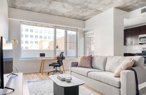 LoDo Apartment | Tasteful LoDo 1BR w/ W/D, Pool & Gym, near Union Station, by Blueground
