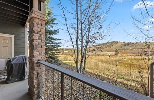 Silvercreek Apartment | Ten Mile B-102