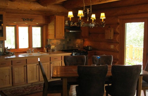 Almont Cabin | Tenderheart Cabin and Stable - Luxurious Off-grid Getaway!